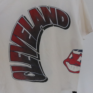 V444 90sビンテージ MLB インディアンス 半袖プリントTシャツ■1990年代製 約Mサイズ ホワイト 白 アメカジ ストリート ゲーム 古着卸 古着の画像4