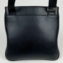 美品 EMPORIO ARMANI エンポリオアルマーニ ショルダーバッグ 斜めがけ クロス ボディ サコッシュ メンズ ビジネス レザー ブラック 黒_画像3