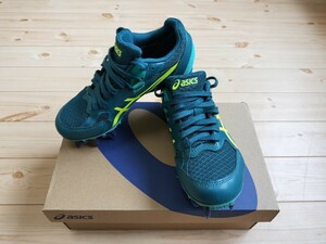 Asics Junior Land Spike Shoes хорошо