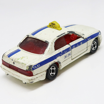 DKG★送料無料 T63★ TOMICA トミカ TOYOTA CROWN MAJESTA No.55　トヨタ クラウン マジェスタ タクシー　TOMY トミー ミニカー トミカ 55_画像2