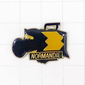 ★DKG★ PINS ピンズ ピンバッチ ピンバッジ ピンバッヂ P682　NORMANDIE ノルマンディー カメラ ビデオカメラ 報道 テレビカメラ