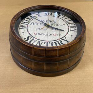 SUNTORY WHISKY OLD 壁時計 壁掛け時計 掛け時計 ウォールクロック 特製樽型時計 樽型 昭和レトロ 中古品 動作確認済み の画像6