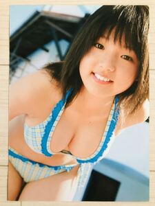 篠崎愛 15歳 女子高生 厚手ラミネート加工 写真集 切り抜き ロリ巨乳 JKグラビア A4 8ページ BA6406