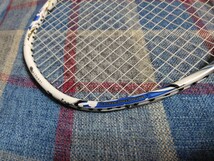 YONEX ヨネックス ボルトリック 60 VOLTRIC 80 4UG5 廃番 バドミントンラケット 攻撃型 SUPER SLIM SHAFT ヘッドヘビー 白メタリックブルー_画像3