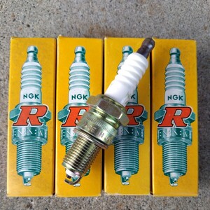 NGK BPR6EY-11☆4本set 未使用 Sparkplug Corolla 等に