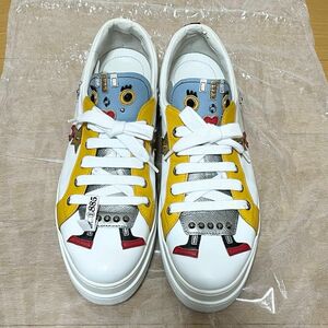 PRADA プラダ　ロボットスニーカー　レザー　ホワイト　限定品