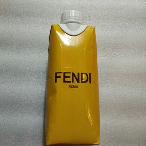 フェンディ　FENDI ミネラルウォーター　水330ml