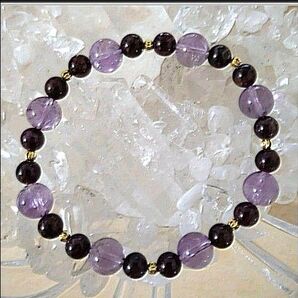 最終価格★小さめサイズ☆ライトカラーアメジストとガーネットのブレスレット