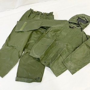 【米軍放出品】未使用品 レインウエア上下セット Mサイズ レインパーカー レインパンツ カッパ 雨具 キャンプ アウトドア (80)☆CD20Wの画像1