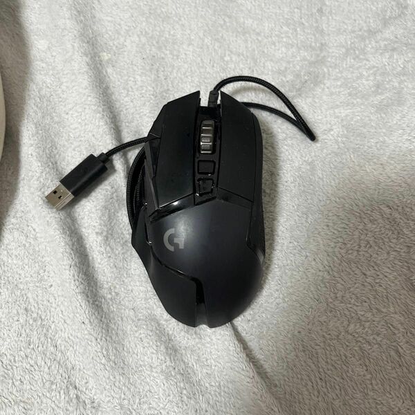 Logicool g502 HEROマウス ゲーミングマウス　上のボタンが押し込みできません