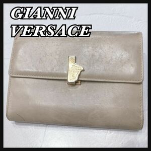 ☆GIANNIVERSACE☆ ジャンニヴェルサーチ 折り財布 財布 ウォレット ベージュ レザー シンプル レディース 送料無料