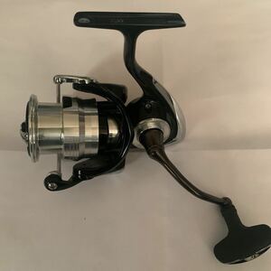 『美品』ダイワDAIWA レグザ スピニングリール LEXA LT3000-XH 使用一回