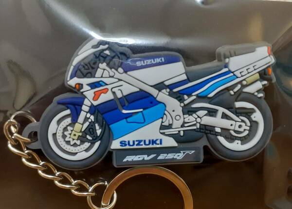 ☆★ SUZUKI COLLECTION スズキ純正 キーホルダー GAMMA ガンマ RGV250 ★大ブレイク★ ラバー製【新品】送料無料 ★☆