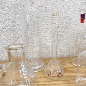 ガラス器具8点 実験器具 化学理科室 フラスコ 硝子 ガラス瓶 保存瓶 薬瓶 アンティークレトロなインテリア 花瓶 一輪挿し 店舗什器の画像9