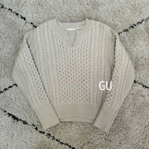 ＊即日配送＊GU 人気 ニット 美品 Sサイズ