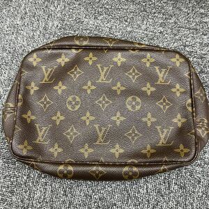 630.◎1円スタート◎LOUIS VUITTON ルイヴィトン モノグラム トゥルーストワレット23 M47524 ブラウン ポーチ クラッチ メンズ レディース