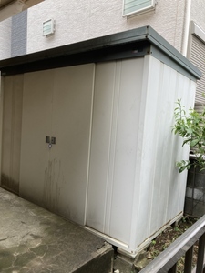 Naba inaba storeroom H2,040 × W2630 × D1,370 мм, вычтенная с участием ключей текущей площади, ограниченной городом Кавагути, префектура Сайтама
