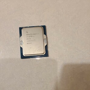 Intel CPU Corei7-12700の画像1