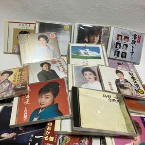 c276 80-100 中古 CD 演歌 歌謡曲 山内惠介 坂本冬美 天童よしみ 小林幸子 まとめて 大量セット レンタル シール跡 ケース割れ 汚れ多数有の画像9