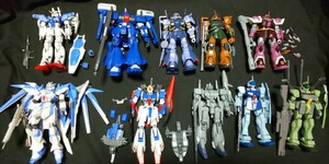 ガンプラ ジャンク現状欠品あります。大量 パーツ取り HGUC RG 機動戦士ガンダム 完成品