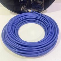 【美品 使用少なめ】 サンワサプライ LANケーブル 40GS CAT 7A ケース付き 30m？ 120サイズ（384）_画像2