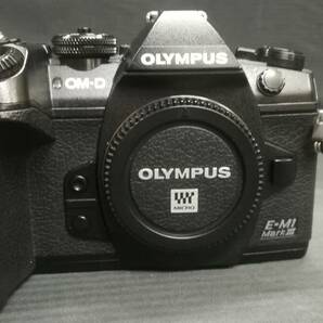 【良品♪】OLYMPUS オリンパス OM-D E-M1 Mark Ⅲ ボディ 2037万画素 ミラーレス 一眼 カメラ/動作品の画像3