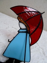 (☆BM)ステンドグラス(0122-28)ガラス製 オブジェ 2点 ひまわり＆赤い傘の女の子 置物 花 向日葵 昭和レトロ アンティーク調 カラフル_画像6