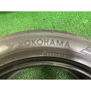 2019年製 8～9分山 ヨコハマ BluEarth-XT AE61 235/55R19 101V 2本/札幌市手渡し可/中古オンロードタイヤ(夏) メルセデスベンツGLC F_127の画像5