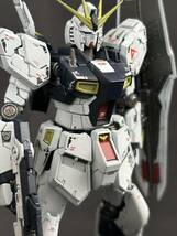 RG1/144 RX-93νガンダム塗装完成品_画像3