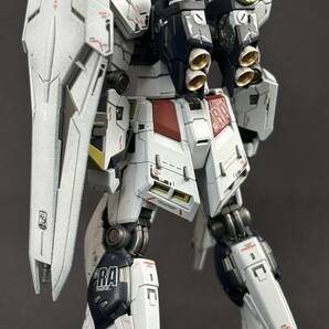 RG1/144 RX-93νガンダム塗装完成品の画像5