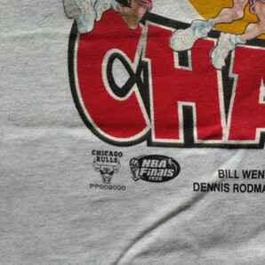 デットストック!ビンテージNBA CHICAGOBULLS 6TIME CHAMPIONS 記念 Tシャツvintage90's1998年 FRUIT OF THE LOOM ジョーダンピペンロドマンの画像7