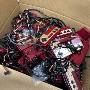 【ジャンク】FC 任天堂 初代 ファミリーコンピューター ファミコン 旧ファミコン コントローラー 1コン 2コン　96個大量まとめ