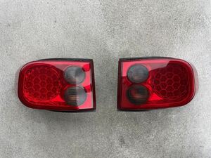 FJクルーザー LED テール ライト ランプ ブレーキ ストップ レッド スモーク US 左右