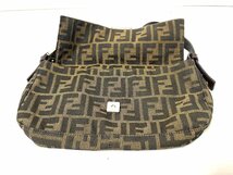 【中古】FENDI フェンディ　ズッカ　ショルダーバッグ　カバン　キャンバス　ブラウン_画像8