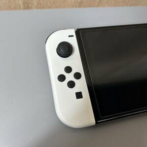 ☆動作品 Nintendo 任天堂 Nintendo Switch ニンテンドースイッチ HEG-001 ホワイト ゲーム機 本体のみ(中古品/現状品/保管品)☆の画像2