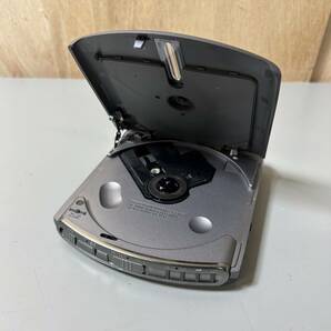 ☆ジャンク品 SONY ソニー Discman ディスクマン D-626 ポータブルCDプレーヤー WALKMAN CDウォークマン ESP(中古品/現状品/保管品)☆の画像9