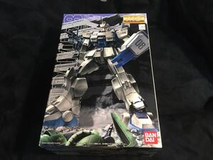 バンダイ MG 1/100 RX-79〔G〕Ez-8 ガンダムイージーエイト　マスターグレード