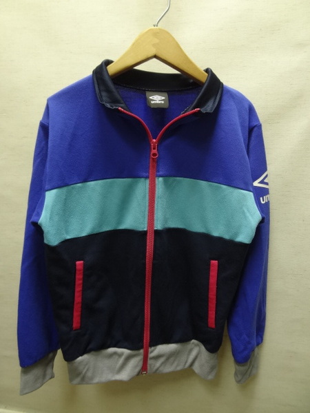 全国送料無料 正規品 アンブロ UMBRO デサント製 子供キッズ 男&女の子 サッカーフットサル等 スポーツ ポリ100%薄手ジャージトップス 140