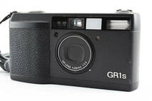 ★動作品★ RICOH リコー GR1s ブラック Film Camera コンパクト フィルム カメラ フード ストラップ付_画像2