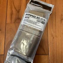 米軍放出品　米軍実物　MAGPUL　マグプル　PMAG 30　GEN M3 30連マガジン　WINDOW　両窓　5.56mm　コヨーテタン 　(管理番号S18)_画像1