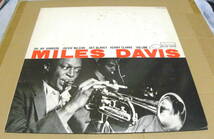 （国内LP）　MILES DAVIS　/　VOLUME-1_画像1