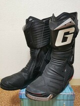 【GAERNE】 ライディングブーツ レーシングブーツ サイズ 26.5センチ ガエルネ 使用感少ない美品 バイクブーツ 黒系_画像2