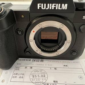 超美品!USED☆Fuji X-H2S☆付属品完備!格安スタート!23年5月2日購入!使用感、傷も無く大変綺麗な状態!APS-Cミラーレス機☆の画像2