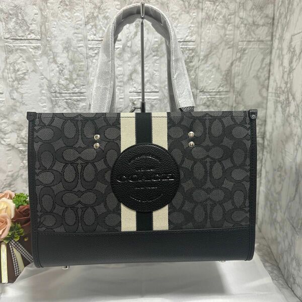 新品★COACH トートバッグ デンプシーキャリーオール4113