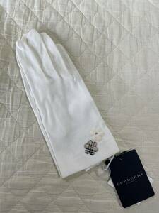 バーバリー　手袋　UV 白×ノバチェック　新品タグ付き　春夏秋に　綿100
