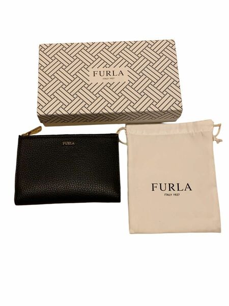 未使用品　フルラ　FURLA 二つ折り財布