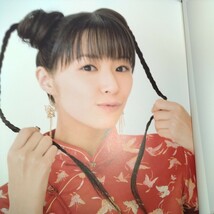 【コスプレ&セクシー】人気声優　田中理恵ファースト写真集「彩リエ」初版・帯びつき　2009年発売　p326_画像4