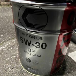 トヨタ キャッスルエンジンオイル　5W-30 20L