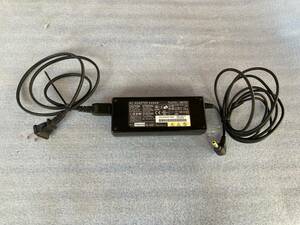  Fujitsu AC adaptor 19V/4.22A used 