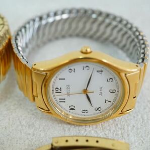 F460 ゴールドカラー 腕時計 メンズ レディース アクセサリー クォーツ 大量 セット まとめて おまとめ まとめ売り 不動品の画像5